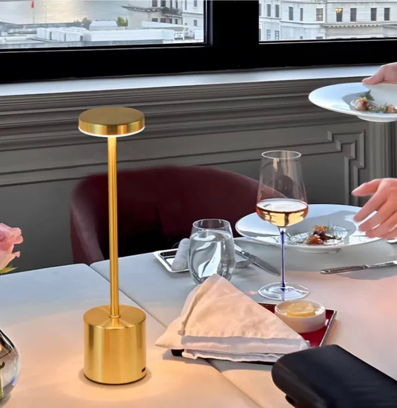Modern Metal Table Lamp - Mağazam